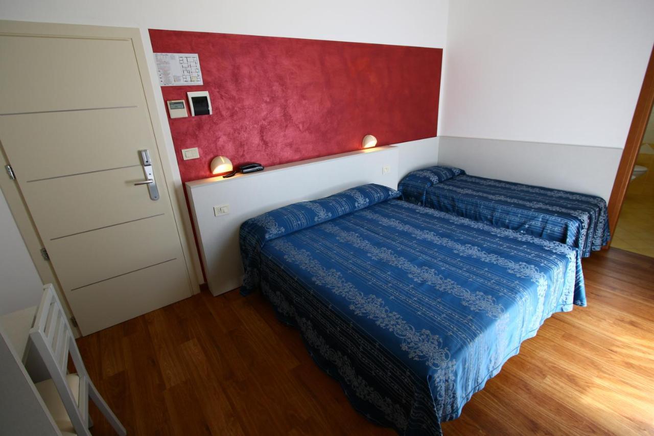 Hotel Arena Rimini Luaran gambar