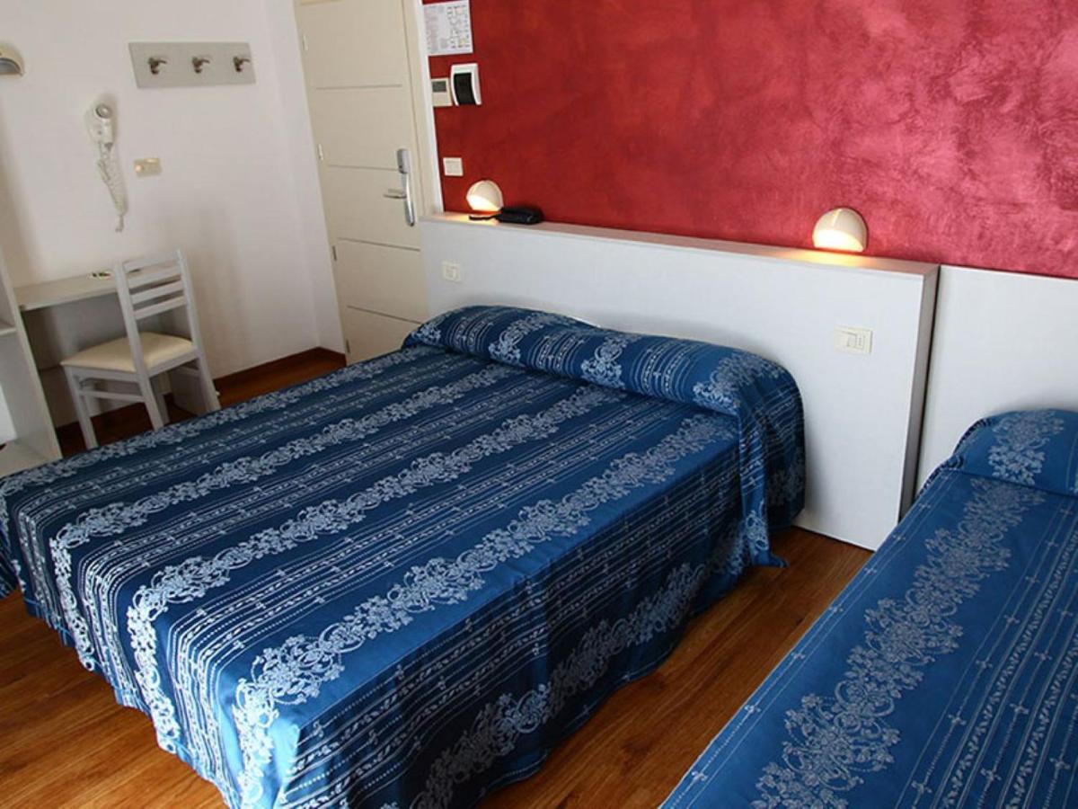 Hotel Arena Rimini Luaran gambar