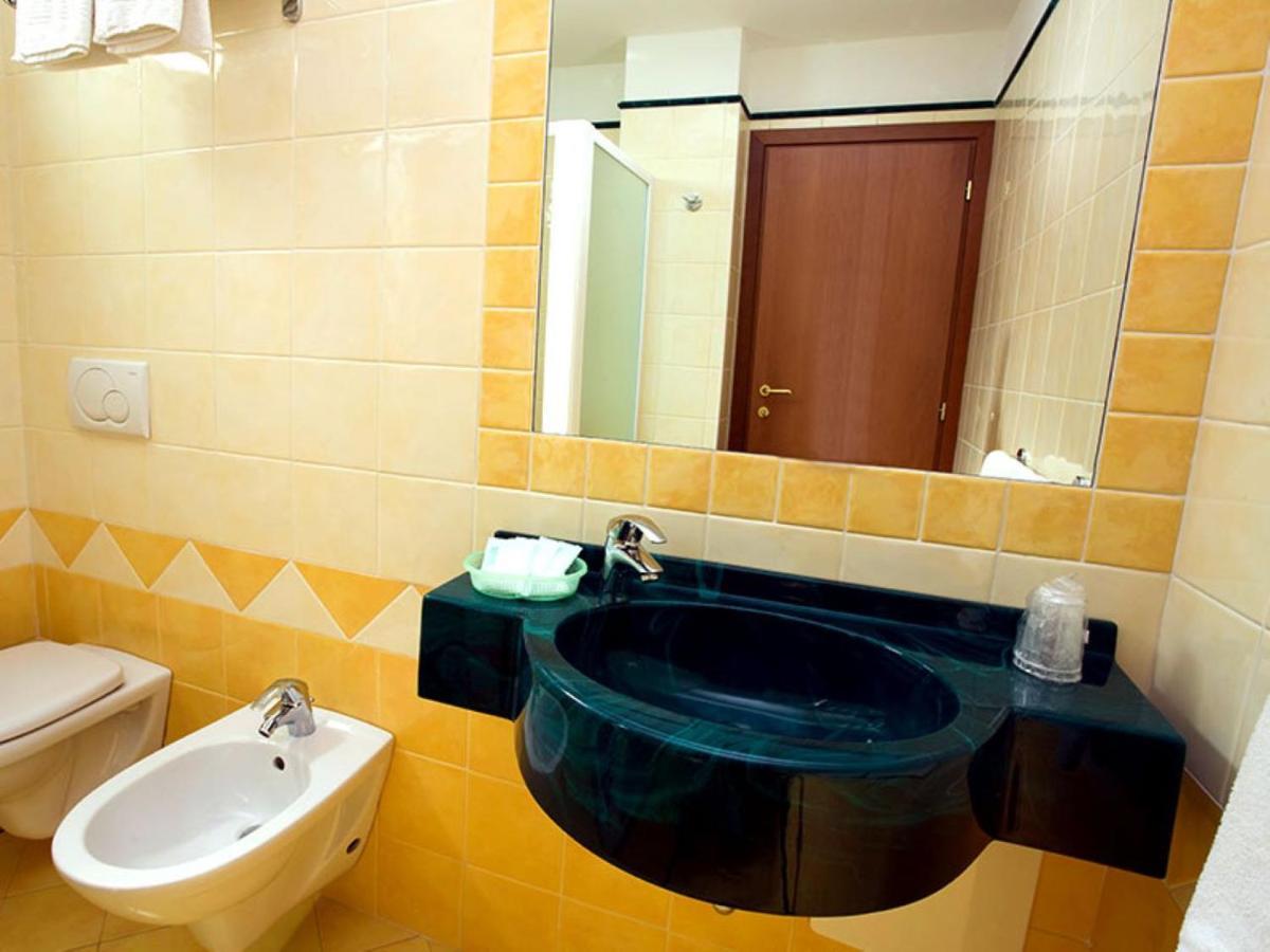 Hotel Arena Rimini Luaran gambar