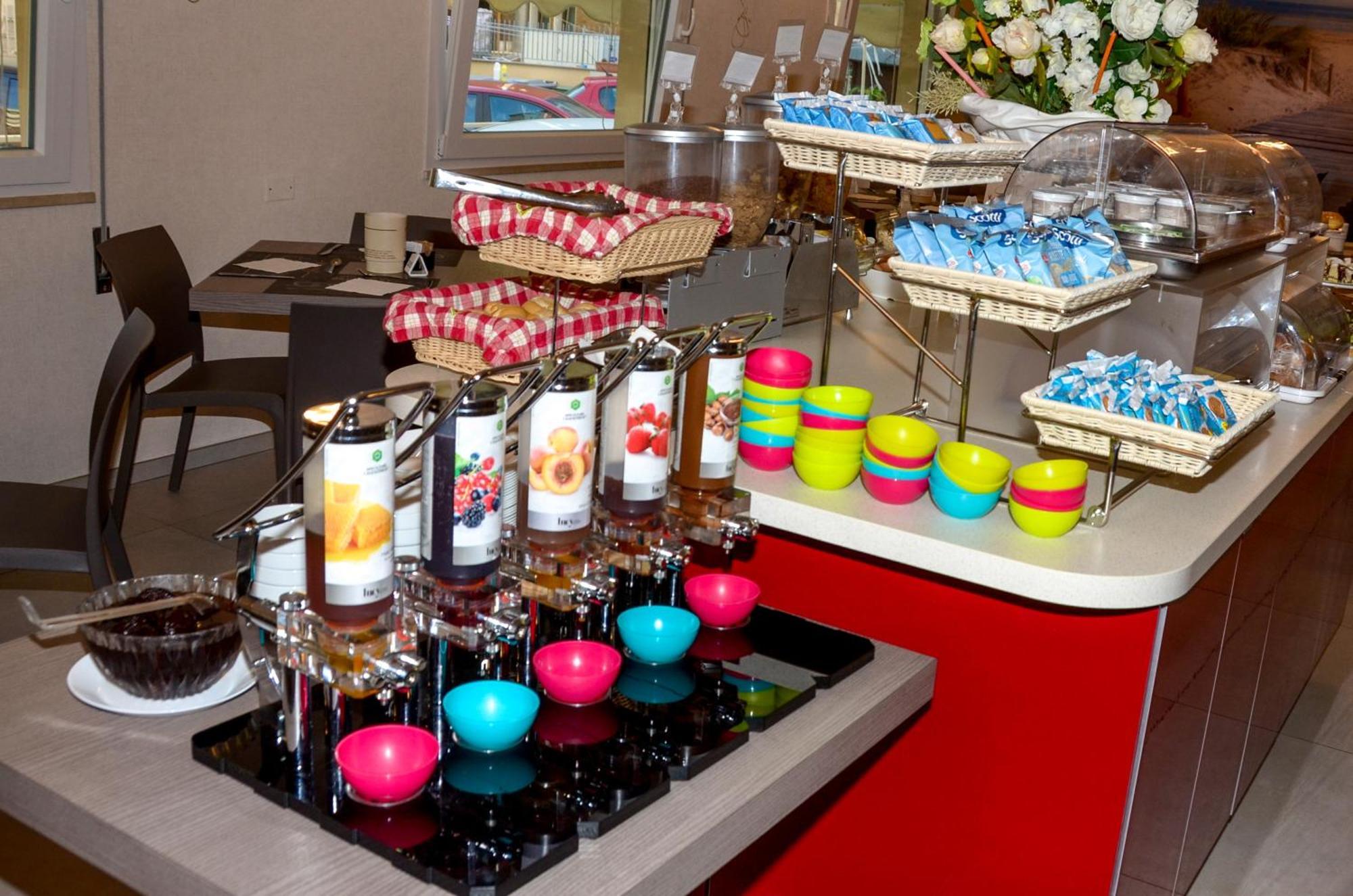 Hotel Arena Rimini Luaran gambar